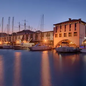 Nh Collection Marina 4*, Genoa Italy